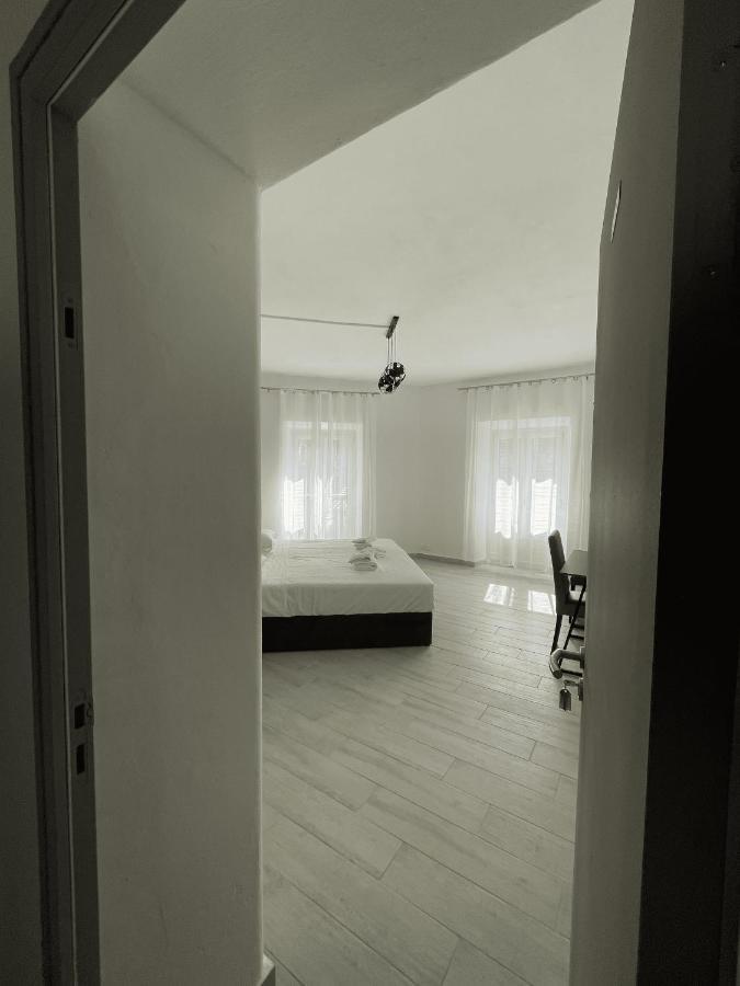 L'Escale chambres privées chez l'habitant JFDL Bonifacio  Exterior foto